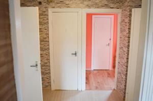 Billede fra billedgalleriet på Cherry Apartment i Madliena