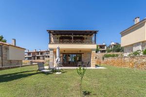 Φωτογραφία από το άλμπουμ του Sibylla Villas Elani σε Elani