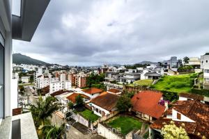 フロリアノポリスにあるApartamentos próx a UFSC - SVEの建物から見た街の景色