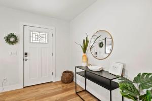 Foto San Diegos asuva majutusasutuse Luxury on Lewis By Cardo - Jacuzzi Fire Pit galeriist