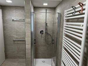 Ένα μπάνιο στο FeHaus Weltwald Harz +63 φωτογραφίες