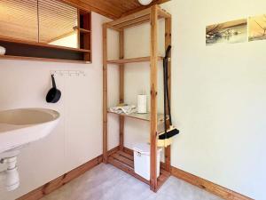 Koupelna v ubytování Two-Bedroom Holiday home in Braås + 19 fotografií