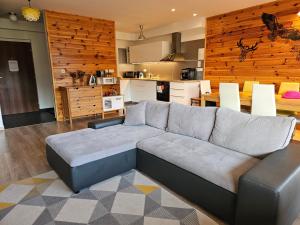Kuchyňa alebo kuchynka v ubytovaní Apartman-Bruno