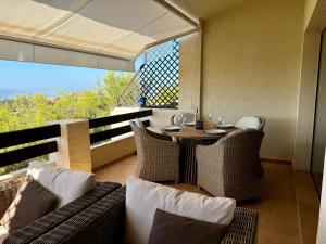 Posedenie v ubytovaní Luxury Home in Altea with Mountain Views
