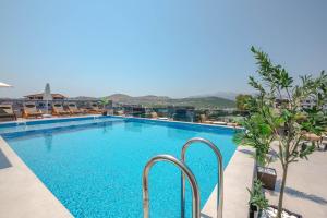 Bazén v ubytování L'Amo del Mare Hotel nebo v jeho okolí