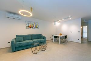 Posezení v ubytování Family friendly seaside apartments Brela, Makarska - 6007