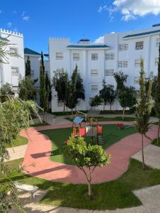Zahrada ubytování Fnideq Superbe appartement