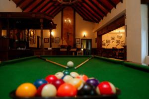 Biliár nebo kulečník v ubytování Old Kent Estates & Spa, Coorg