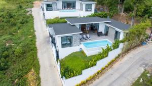 Gallery image of Baan Saint-Tropez Seaview Villa Ko Samui Private Villa in Bophut 