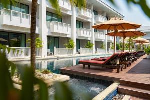 Bazén v ubytování Loligo Resort Hua Hin nebo v jeho okolí