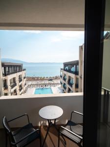 Piscina a JOST Caravel o a prop