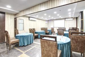Posezení v ubytování Persona International Hotel Karol Bagh Delhi