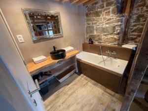 Koupelna v ubytování Les Chambres de Laurette