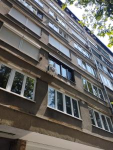 Το κτήριο όπου στεγάζεται  το διαμέρισμα