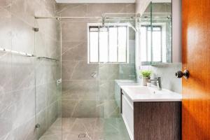 Φωτογραφία από το άλμπουμ του Cozy King Single Room - Near Station & Olympic Park - Shared Bathroom σε Regents Park