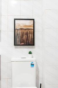 Φωτογραφία από το άλμπουμ του Cozy King Single Room - Near Station & Olympic Park - Shared Bathroom σε Regents Park
