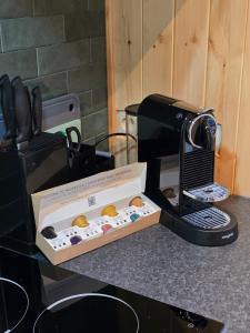 Kuchyň nebo kuchyňský kout v ubytování Tiny Lodge met prive Jacuzzi + 14 fotografií