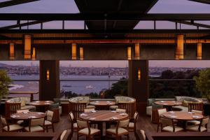 Restaurace v ubytování The Ritz-Carlton, Istanbul at the Bosphorus