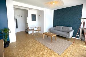 Posezení v ubytování La Longue Vue-Appart vue mer avec balcon-parking