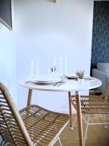 Posezení v ubytování La Longue Vue-Appart vue mer avec balcon-parking + 13 fotografií