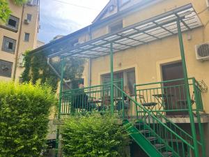 Budova, kde se hostel nachází