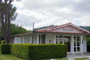 The building in which the holiday home is located