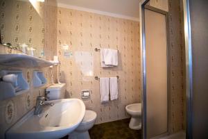 Koupelna v ubytování Alara Rooms