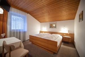 Postel nebo postele na pokoji v ubytování Alara Rooms