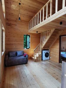 Area soggiorno di Heshkili Cottages