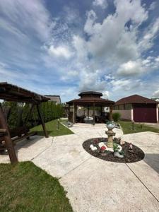 Fotografie z fotogalerie ubytování Villa Eden DeLux v destinaci Yanoshi