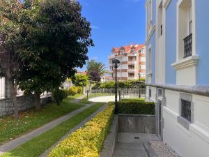Budova, kde se apartmán nachází + 16 fotografií