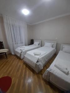 Voodi või voodid majutusasutuse HOTEL LukaRabati toas
