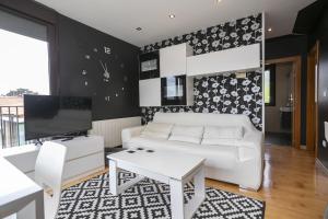 Φωτογραφία από το άλμπουμ του Apartamento en Valoria con piscina σε Valoria