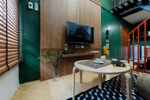 TV a/nebo společenská místnost v ubytování Wander Wonder 八WW