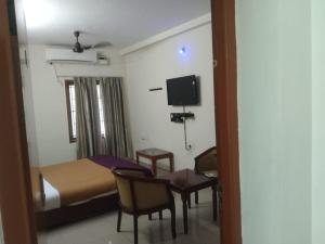 BKR Resort的电视和/或娱乐中心