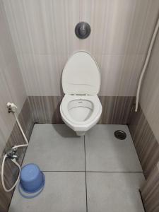 Hotel Yogiraj的一间浴室