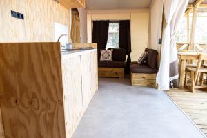 Posezení v ubytování Koru - Etna Glamping Experience