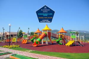 Herní místnost nebo prostor pro děti v ubytování Kusadası Golf Spa Resort