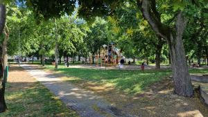 Vonkajšia záhrada v ubytovaní Citycentre - Sebastian + 5 fotografií