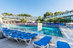 Πισίνα στο ή κοντά στο Aparthotel Comtat Sant Jordi