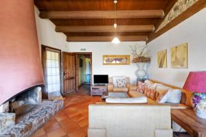 Ruang duduk di Casa Romaní