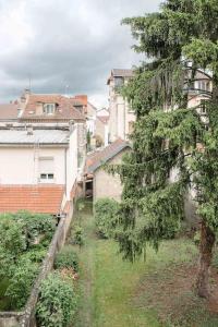 Zahrada ubytování LE COCON ART - Proche Thermes - Centre ville - Au calme