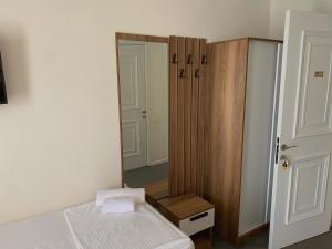 Letto o letti in una camera di Royal Palace