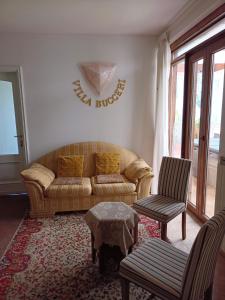 A seating area at B&B Villa Bucceri