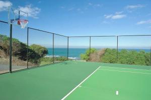6 Whitecrest Great Ocean Road Resort - Ocean View内部或周边的网球和/或壁球设施