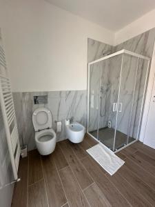 Ένα μπάνιο στο Residenza Zotaj appartamento due