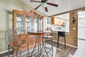 Fotografie z fotogalerie ubytování Home with Lanai 12 Mi to Busch Gardens Tampa Bay! v destinaci Lutz + 21 fotografií