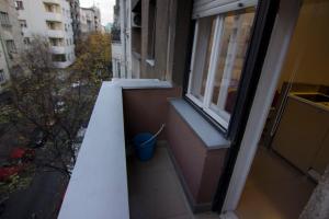 Balkonas arba terasa apgyvendinimo įstaigoje Studio Apartment Picasso