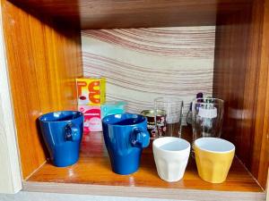 Příslušenství pro přípravu čaje a kávy v ubytování Apartment Pool- Balcony- Parking- Self CheckIn- WIFI -A3
