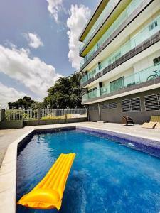 Bazén v ubytování Apartment Pool- Balcony- Parking- Self CheckIn- WIFI -A3 nebo v jeho okolí